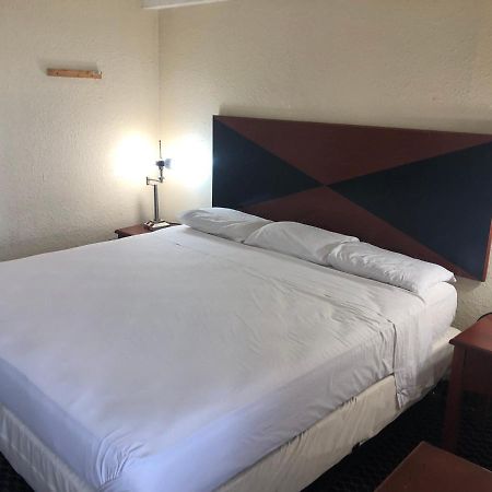 Petersburg Va Hotel Екстериор снимка
